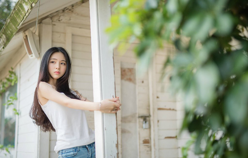 数数多少人曾说爱你，再去算算多少人又真的陪了你很久。真爱是不该用嘴去表达的，时间会告诉你真相。